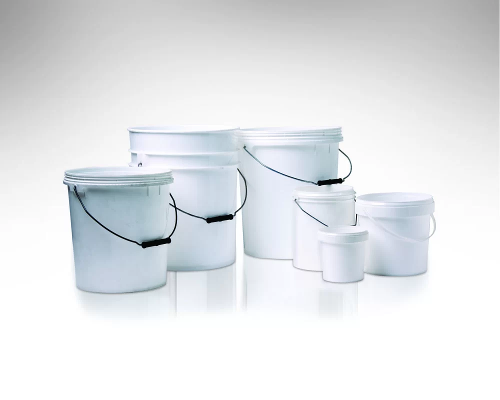 Plastic Pails Cans • 8 x 10